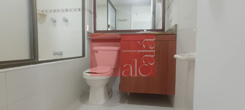 foto_105010_187_8316693666_ss.jpeg